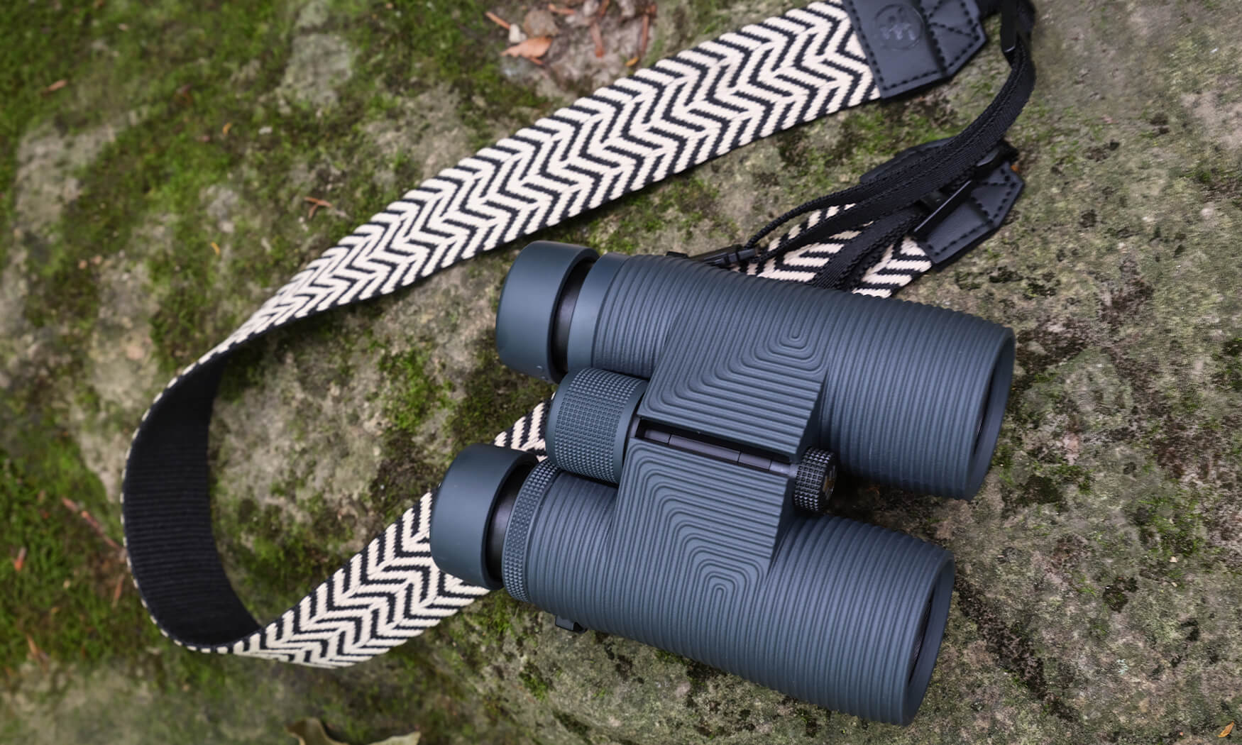 Harbor Blue Pro Issue 8x42 Waterproof Binoculars product image #4